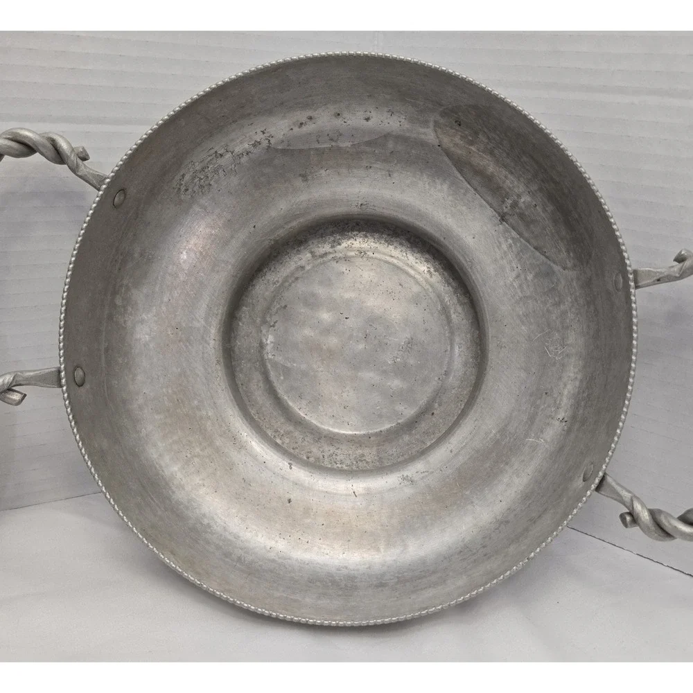 Vintage Hand Forged Hammered Aluminum Cromwell Metal Casserole Dish w/Floral Lid